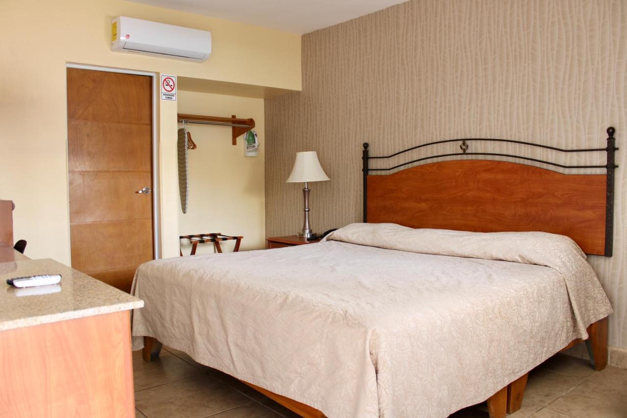 Hotel Posada Del Desierto Heroica Caborca Ruang foto